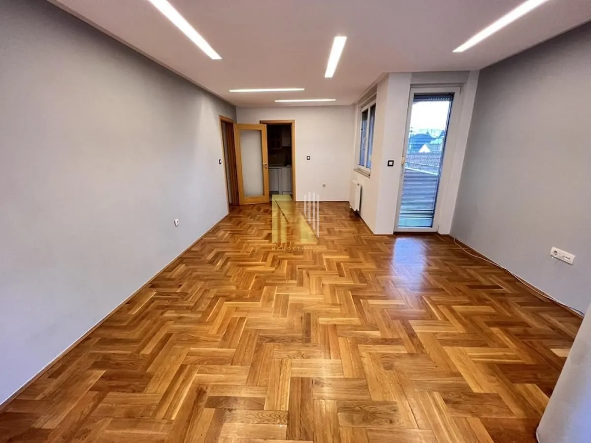 Rent, office space, 146m², Salajka, Novi Sad Sve Podlokacije