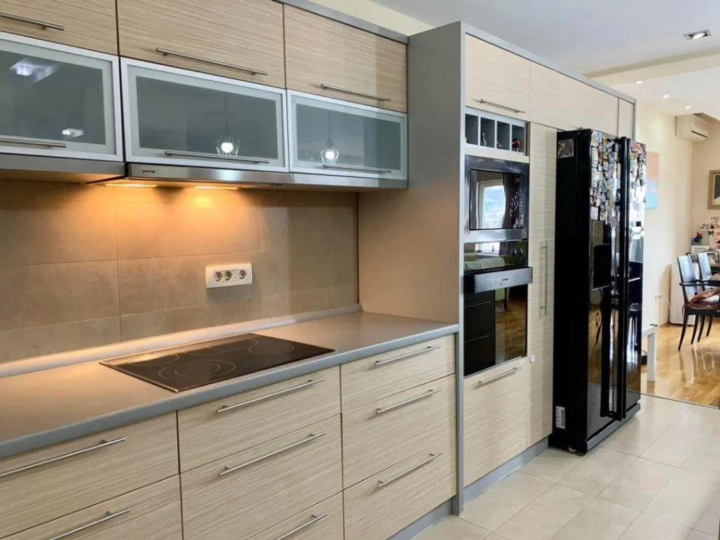 Sale, four bedroom apartment, 157m², Lion, Zvezdara Sve Podlokacije