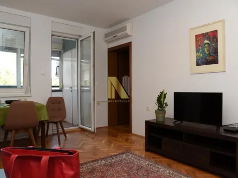 Izdavanje, dvosoban stan, 49m², Betanija, Novi Sad Sve Podlokacije - image 1