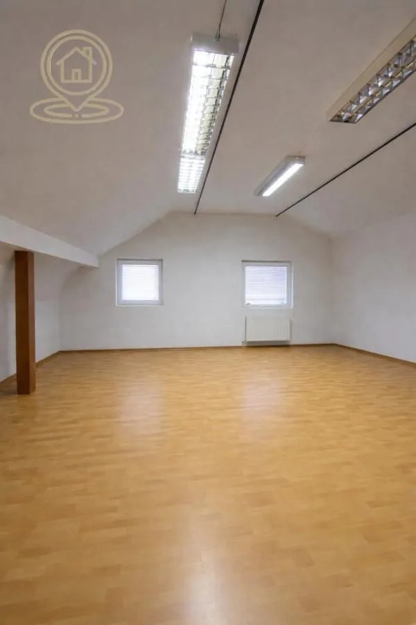 Rent, office space, 300m², Petrovaradin, Novi Sad