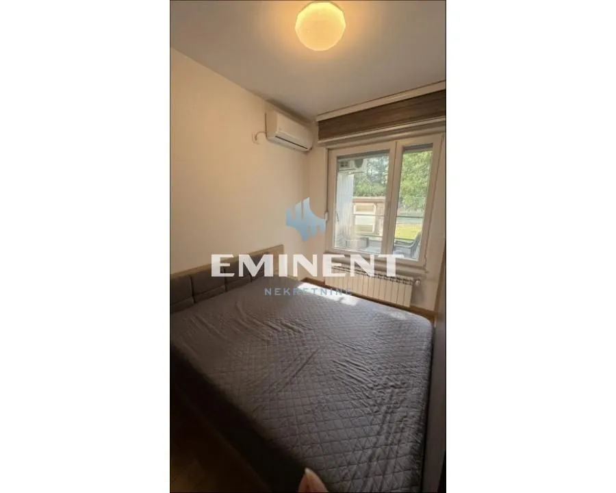 Rent, two bedroom apartment, 38m², Zemun Gornji Grad, Zemun Sve Podlokacije