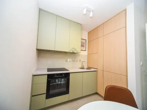 Izdavanje, jednosoban stan, 40m², Pobrežje, Podgorica - image 5