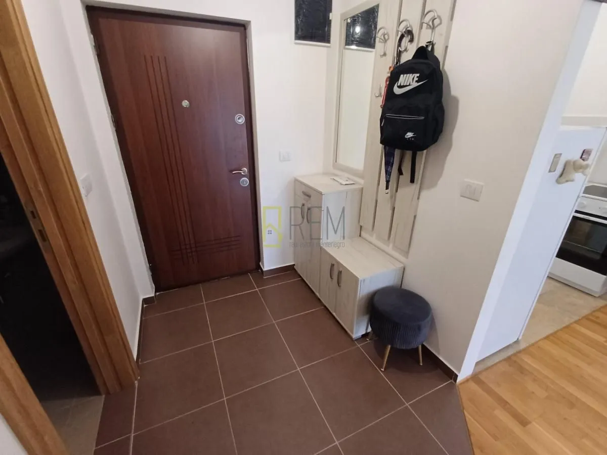Prodaja, jednosoban stan, 43m², Stari Aerodrom, Podgorica