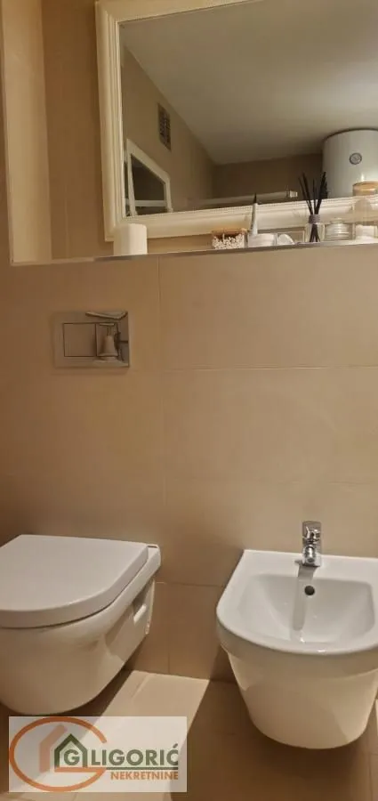 Sale, three bedroom apartment, 68m², Stari Grad, Beograd