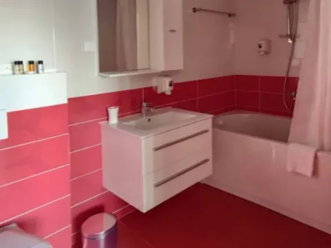 Rent, apartment, 100m², Bečići, Budva - image 9