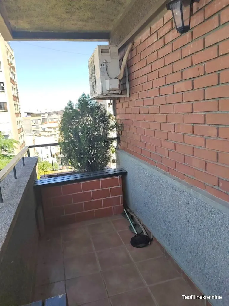 Sale, four bedroom apartment, 107m², Kalenić Pijaca, Vračar Sve Podlokacije