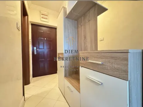 Rent, one bedroom apartment, 42m², Podgorica, Crna Gora - image 4