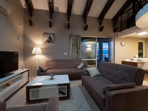 Rent, house, 250m², Sveti Stefan, Budva - image 8