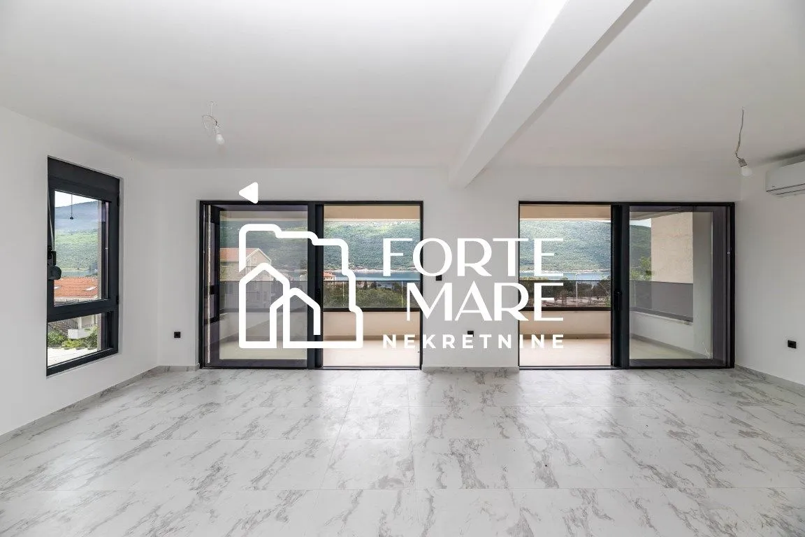 Prodaja, trosoban stan, 100m², Kumbor, Herceg Novi