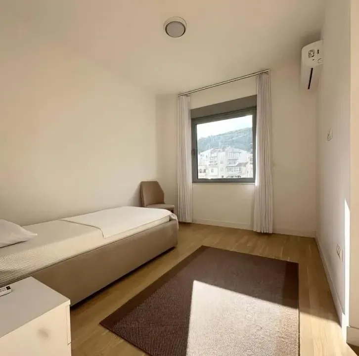 Prodaja, trosoban stan, 90m², Budva, Crna Gora