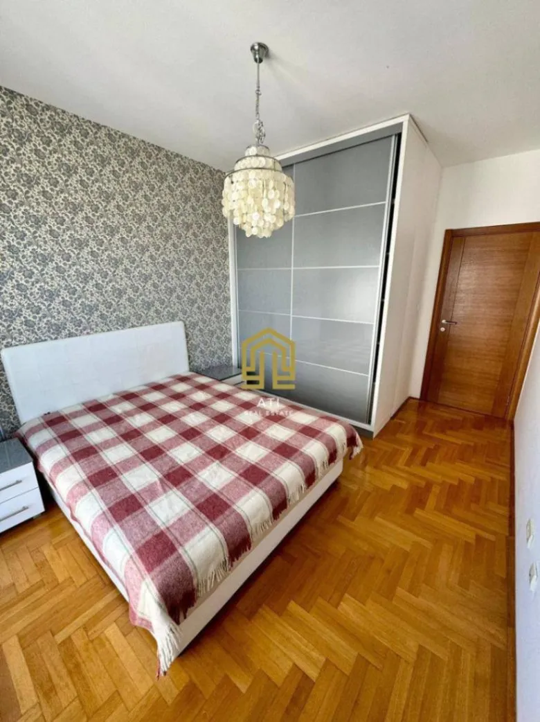 Prodaja, dvosoban stan, 86m², Centar, Bar