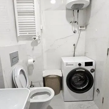 Izdavanje, jednosoban stan, 49m², Central Point, Podgorica - image 5