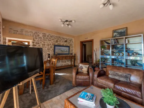 Prodaja, kuća, 280m², Budva, Crna Gora - image 18