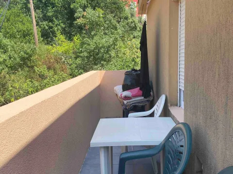 Rent, one bedroom apartment, 43m², Rafailovići, Budva - image 4