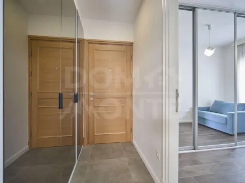 Rent, two bedroom apartment, 62m², Tivat, Crna Gora - image 6