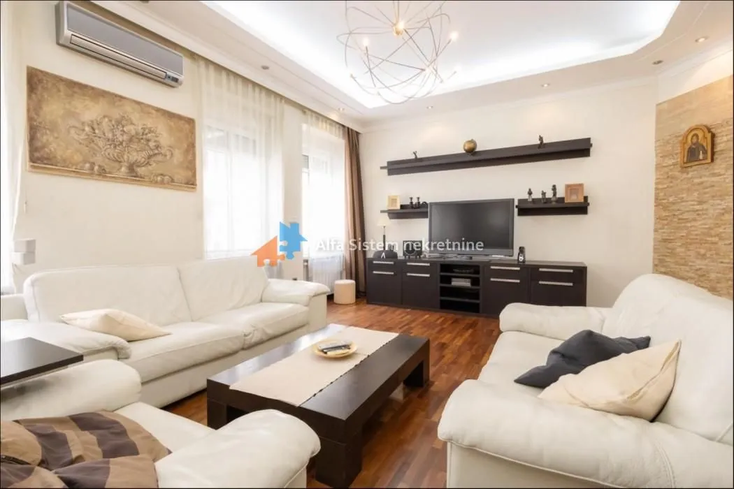 Rent, four bedroom apartment, 140m², Stari Grad, Beograd