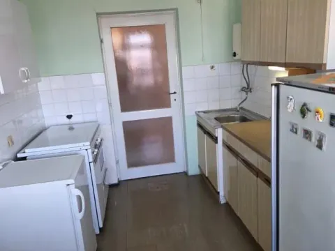 Izdavanje, trosoban stan, 68m², Kej, Novi Sad Sve Podlokacije - image 5