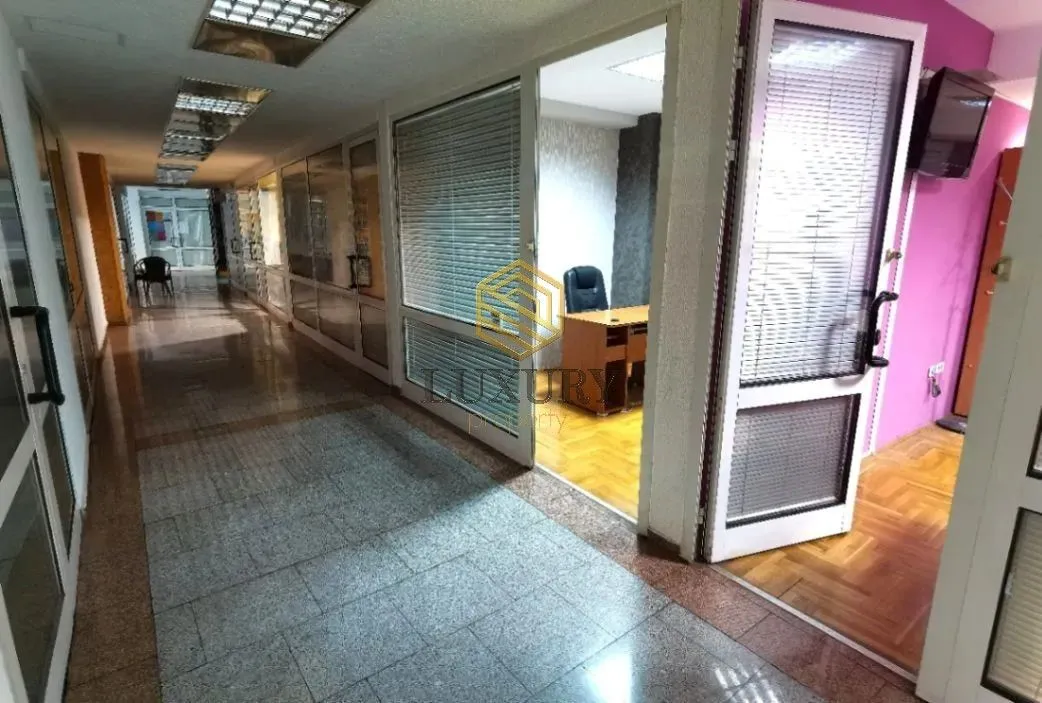 Rent, office space, 28m², Centar, Podgorica