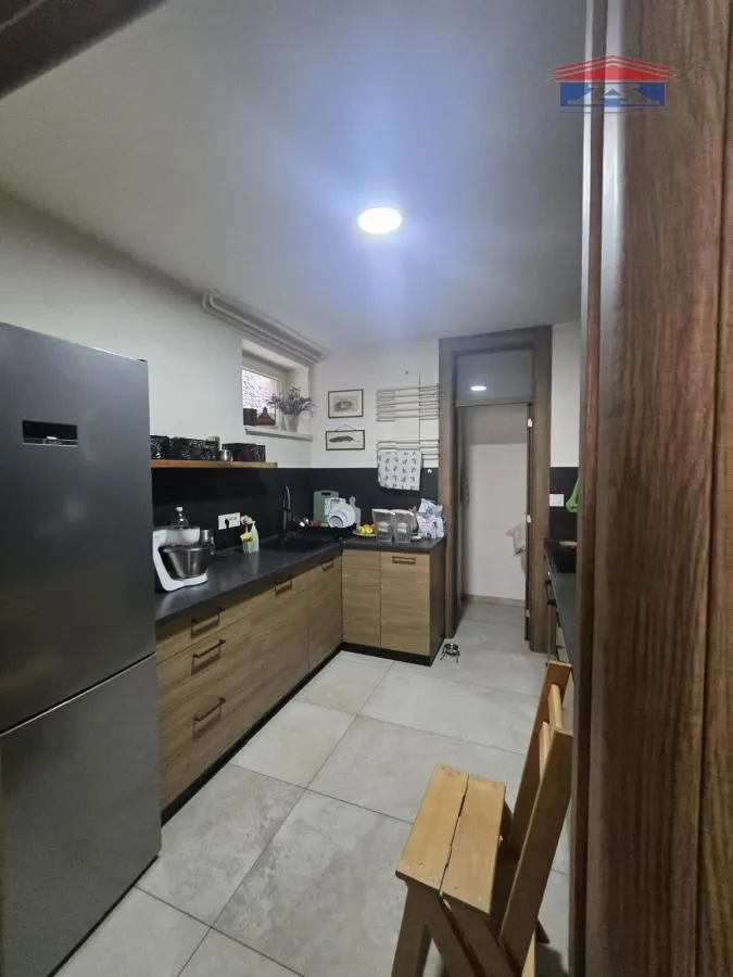 Prodaja, četvorosoban stan, 108m², Grbavica, Novi Sad Sve Podlokacije