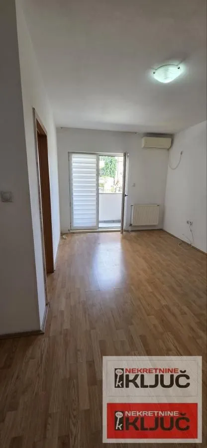 Izdavanje, jednosoban stan, 35m², Bulevar patrijarha Pavla, Novi Sad Sve Podlokacije