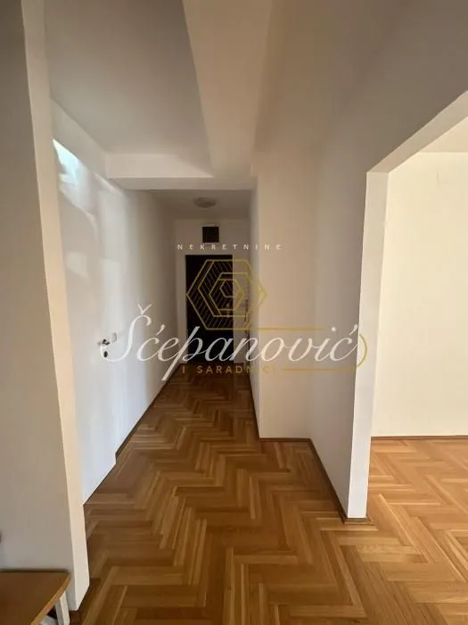 Sale, three bedroom apartment, 86m², Bulevar Oslobodjenja, Novi Sad Sve Podlokacije