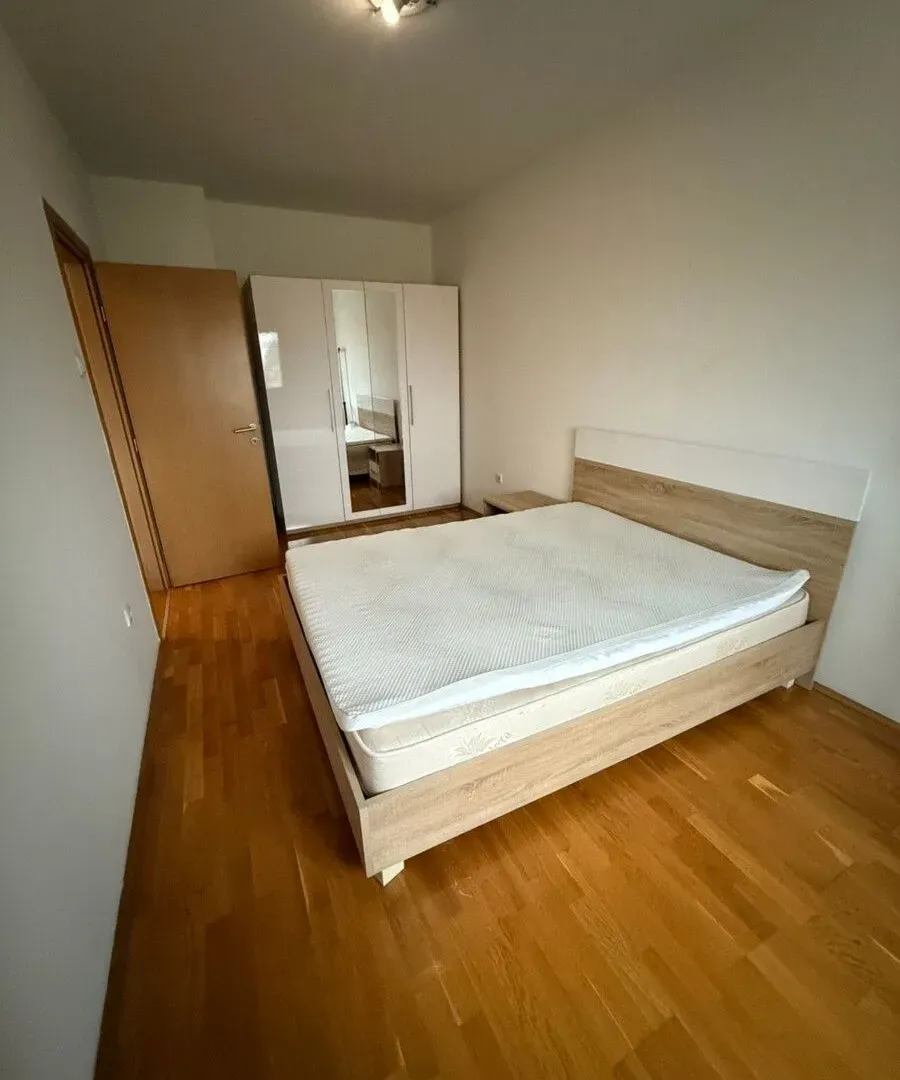 Rent, one bedroom apartment, 55m², Pobrežje, Podgorica