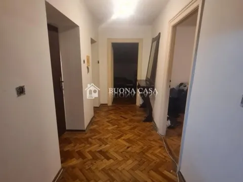 Prodaja, trosoban stan, 67m², Stari Grad, Beograd - image 2