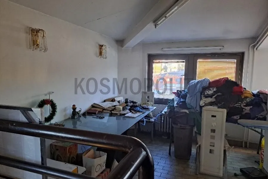 Rent, office space, 64m², Voždovac Sve Podlokacije, Beograd