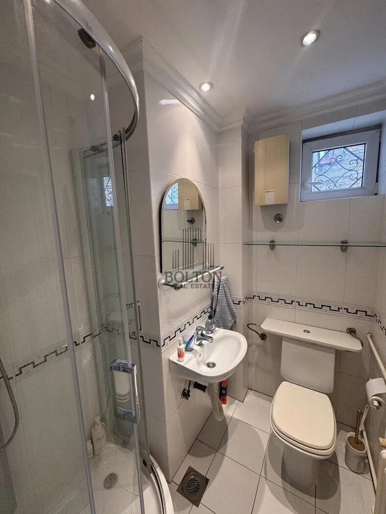 Rent, four bedroom apartment, 101m², Vračar, Šid