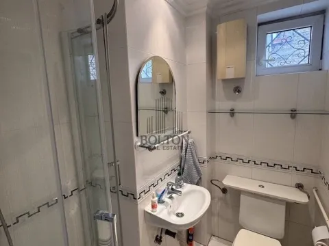 Rent, four bedroom apartment, 101m², Vračar, Šid - image 11