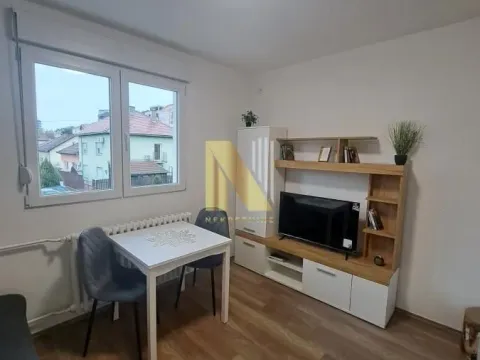 Prodaja, garsonjera, 16m², Banatić, Novi Sad Sve Podlokacije