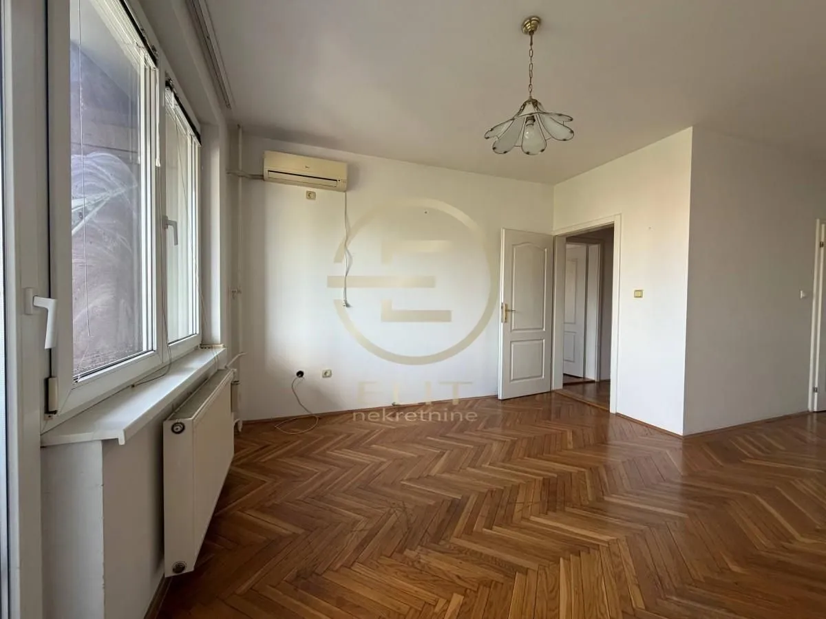 Izdavanje, dvosoban stan, 47m², Rotkvarija, Novi Sad Sve Podlokacije