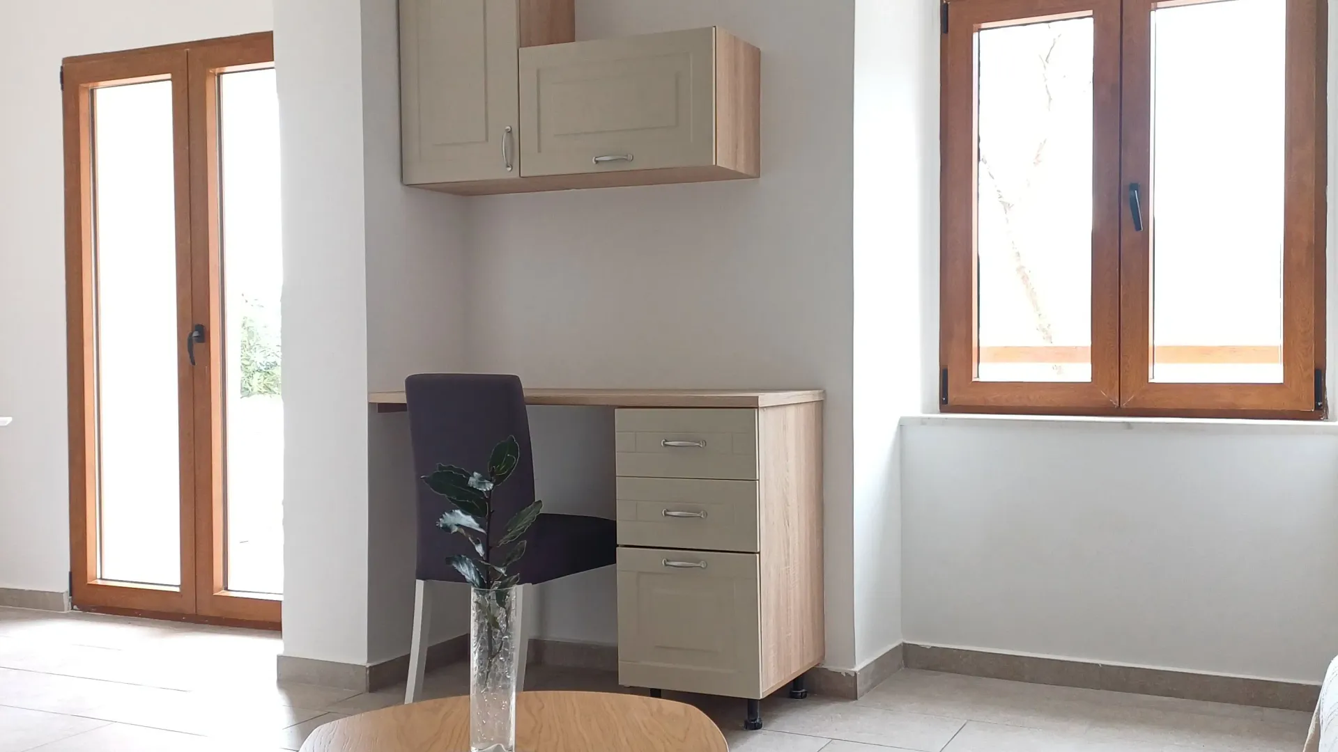 Izdavanje, jednosoban stan, 55m², Lepetani, Tivat