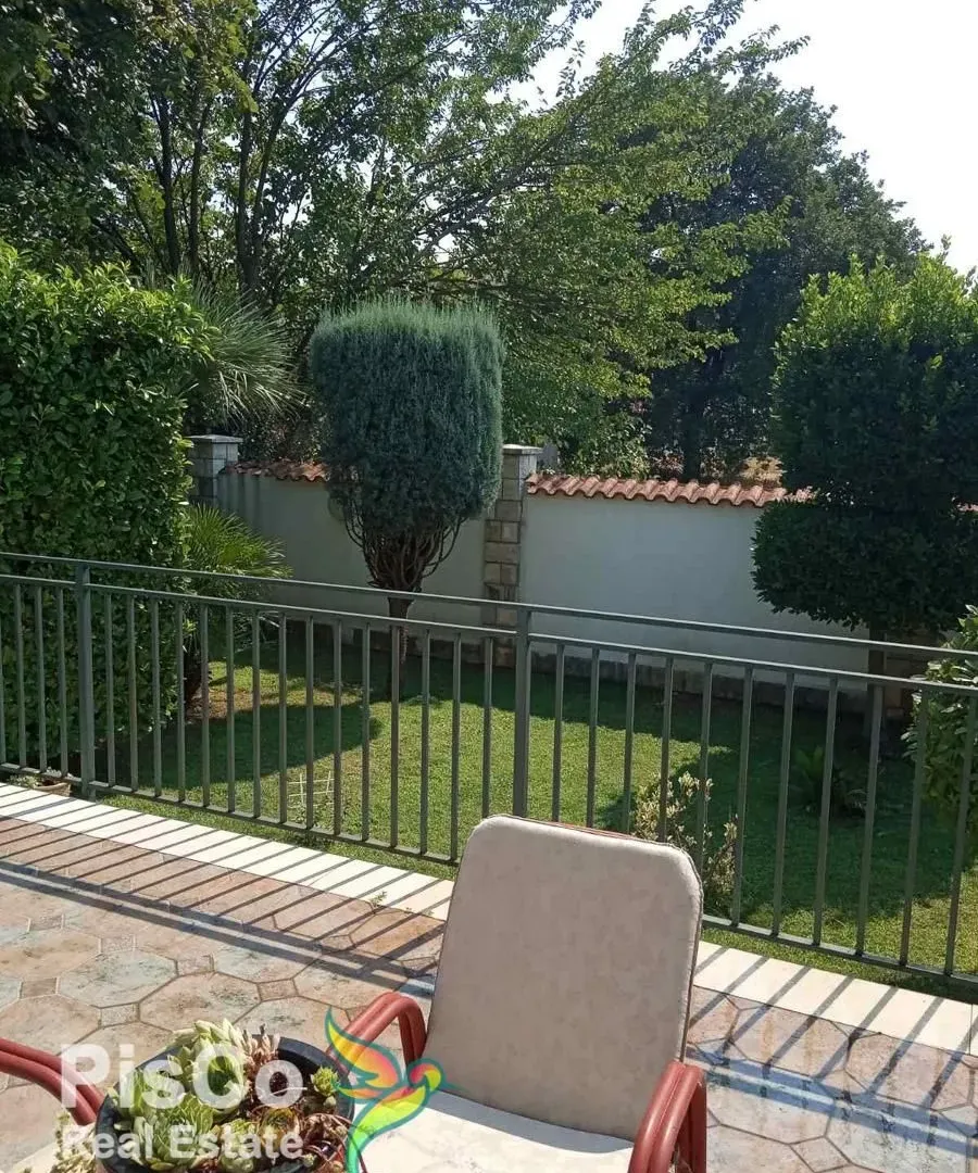 Prodaja, kuća, 350m², Zabjelo, Podgorica