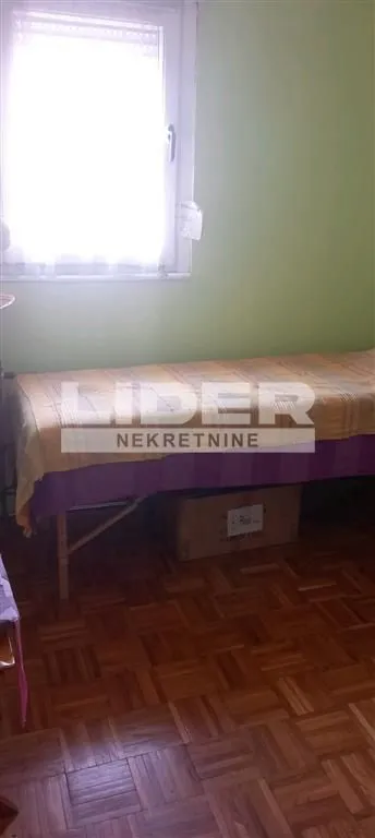Prodaja, trosoban stan, 88m², Novi Beograd Blok 72, Novi Beograd Sve Podlokacije