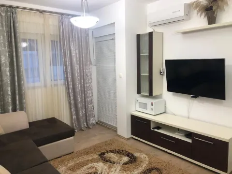 Stan in Bečići