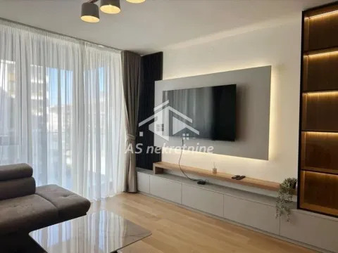 Izdavanje, trosoban stan, 86m², Savski Venac, Beograd - image 2