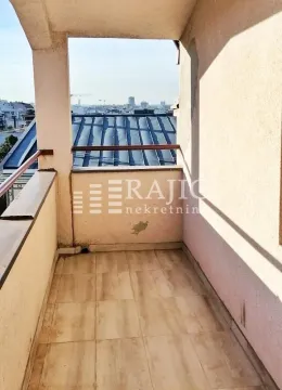 Empty balcony with a city view. - image 4