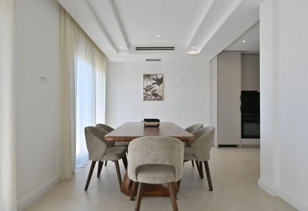 Rent, house, 200m², Reževići, Budva