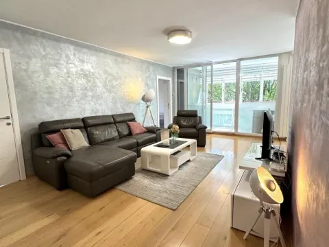 Rent, four bedroom apartment, 94m², Lion, Zvezdara Sve Podlokacije - image 2
