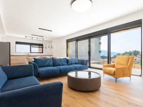 Rent, house, 183m², Kava, Tivat - image 3