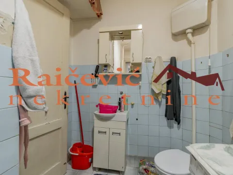 Prodaja, dvosoban stan, 65m², Zemun Centar, Zemun Sve Podlokacije - image 17