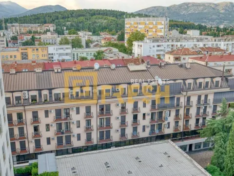 Rent, two bedroom apartment, 90m², Centar, Podgorica - image 28