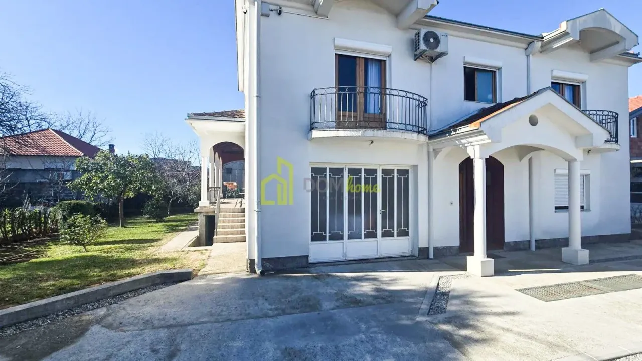 Rent, house, 200m², Tološi, Podgorica