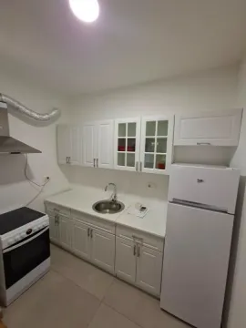 Rent, studio apartment, 45m², City Kvart, Podgorica - image 3