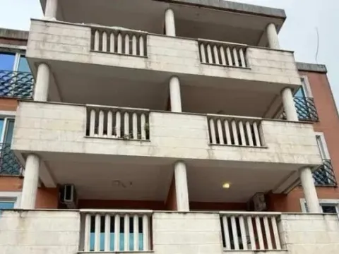 Izdavanje, jednosoban stan, 43m², Centar, Budva - image 10