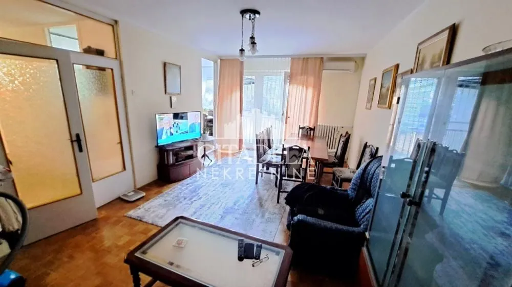 Prodaja, trosoban stan, 76m², Novi Beograd Blok 63, Novi Beograd Sve Podlokacije