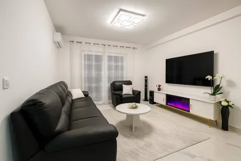 Sale, two bedroom apartment, 72m², Centar, Bar - image 13