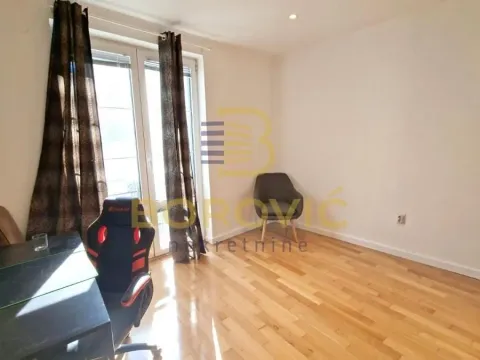 Izdavanje, stan, 150m², Senjak, Beograd - image 10