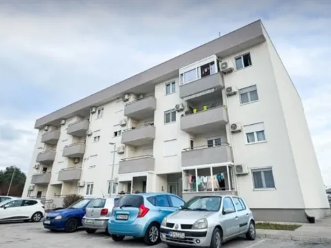 Prodaja, dvosoban stan, 72m², Podgorica, Crna Gora
